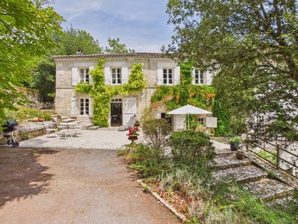 Un Véritable Paradis à 5 minutes de Cognac !