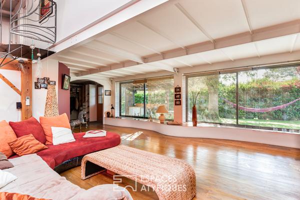 Ancien atelier industriel réinventé et son gîte