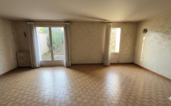 Maison à vendre    4 pièces •  Saint-Bonnet-de-Mure