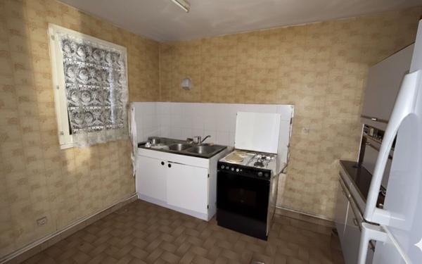 Maison à vendre    4 pièces •  Saint-Bonnet-de-Mure