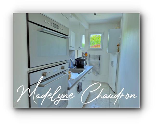 LARDY – Maison familiale 3 chambres avec jardin de 480 m², grand garage de 35 m² et buanderie, dans une impasse au calme.