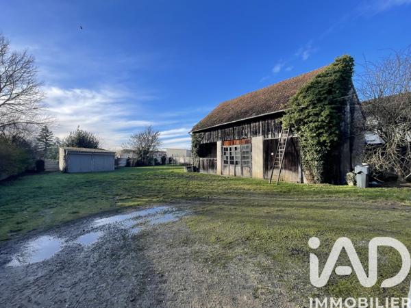 Immeuble à vendre 339 m² Sancergues