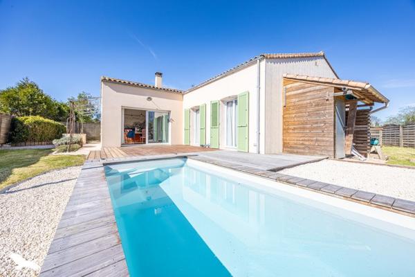 Maison à vendre |  Salles-sur-Mer |  6 pièces | 135 m²