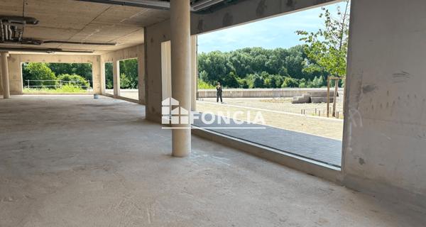 À vendre Local commercial 45.03 m² - Rungis 94150