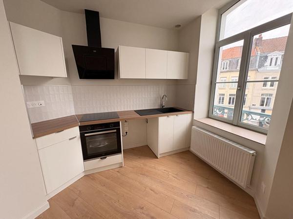 A LOUER : T3 à LILLE • • 950 € CC • Réf. G732-1