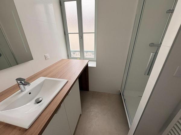 A LOUER : T3 à LILLE • • 950 € CC • Réf. G732-1
