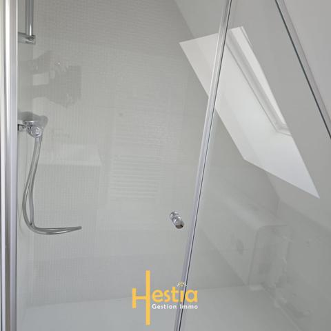 Bel appartement Type T2 en duplex entièrement rénové - Proche Seclin