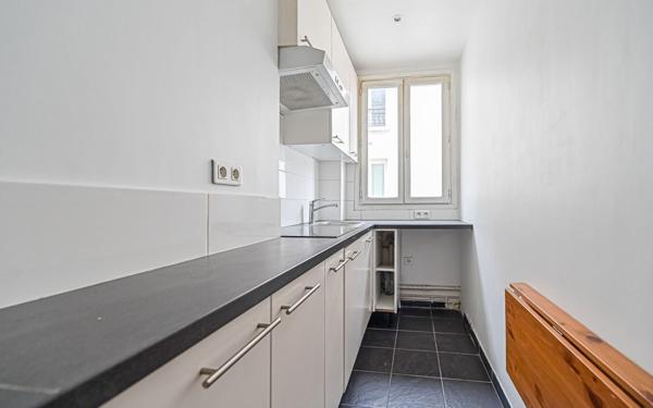 Appartement à vendre    2 pièces • 40,04 m2 Paris 10