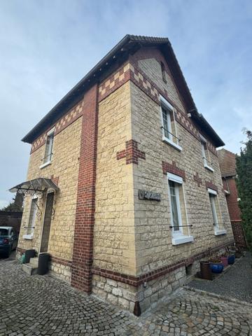 À vendre - Maison bourgeoise, 9 pièces située à Compiègne (60200)