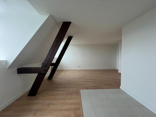 A LOUER : T1 à ROUBAIX • Boulevard Lacordaire - PARC BARBIEUX • 645 € CC • Réf. 837-A309-GLI