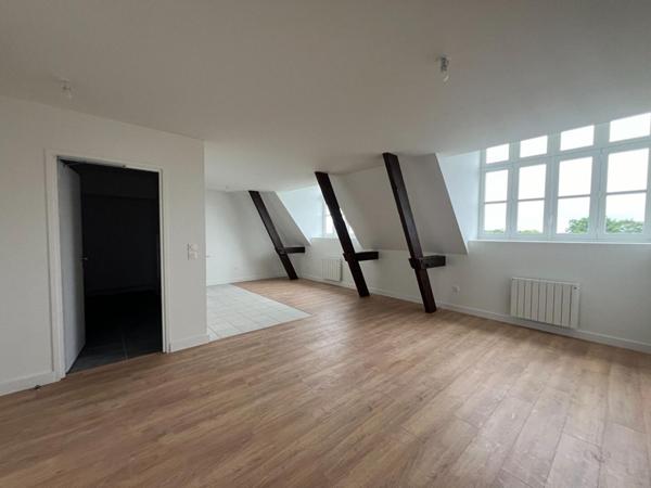 A LOUER : T1 à ROUBAIX • Boulevard Lacordaire - PARC BARBIEUX • 645 € CC • Réf. 837-A309-GLI