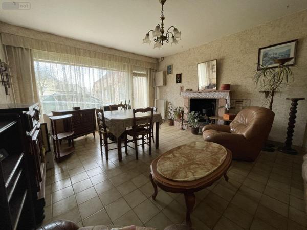 Maison à vendre à Val en Vignes dans les Deux-Sèvres (79290), ref : AGM 61*   
Saint Pierre à Champ