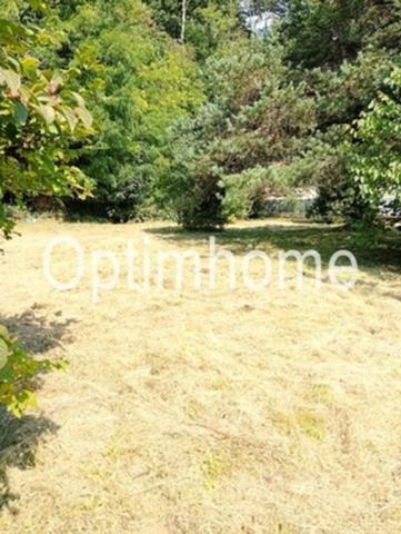 Terrain à batîr de 787m² à SAINT LAURENT 08090