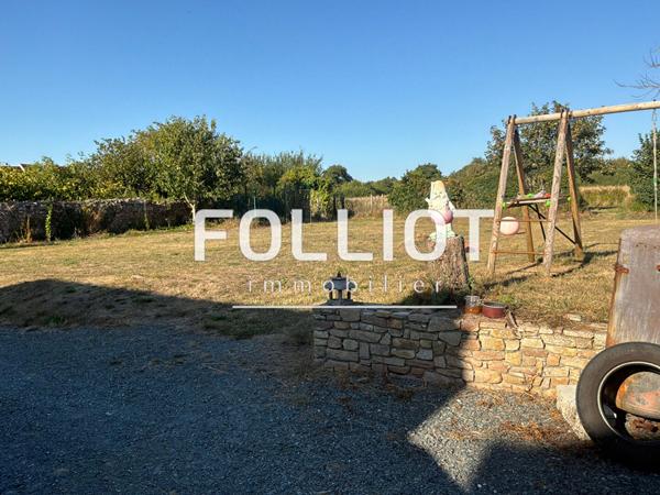 A VENDRE - Pirou Bourg - Ensemble de deux maisons et terrain constructible