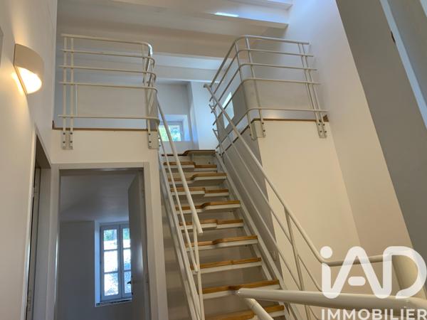 Location maison 4 pièces 98 m² Villeneuve-lès-Avignon