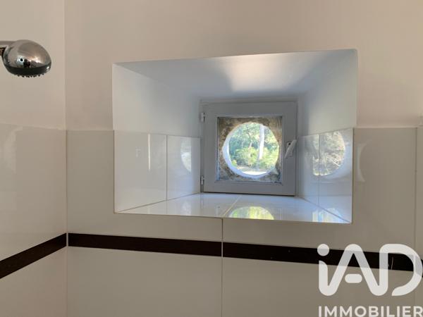 Location maison 4 pièces 98 m² Villeneuve-lès-Avignon