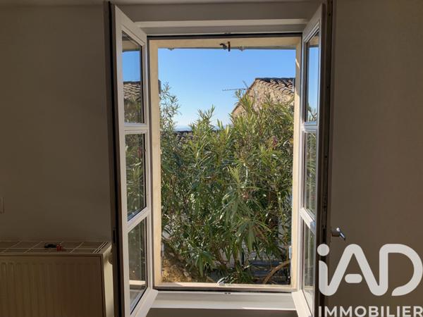Location maison 4 pièces 98 m² Villeneuve-lès-Avignon