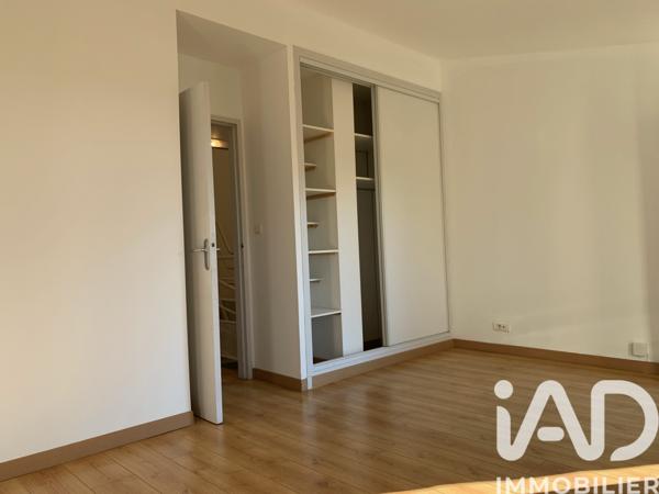 Location maison 4 pièces 98 m² Villeneuve-lès-Avignon