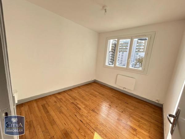 Appartement à louer 3 pièces 46.9m² Tarbes (65000)