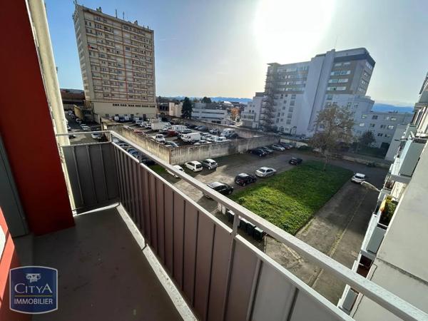 Appartement à louer 3 pièces 46.9m² Tarbes (65000)