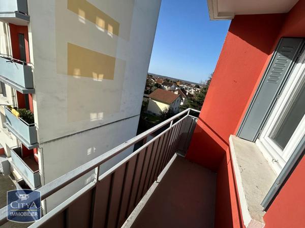 Appartement à louer 3 pièces 46.9m² Tarbes (65000)