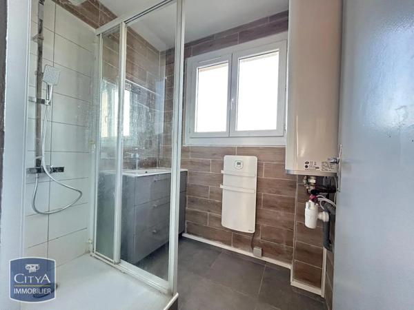 Appartement à louer 3 pièces 46.9m² Tarbes (65000)
