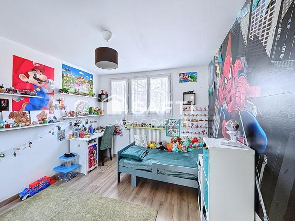 Maison de 90 m2 avec jardin 480 m2 dans le quartier du VILLAGE ANGLAIS