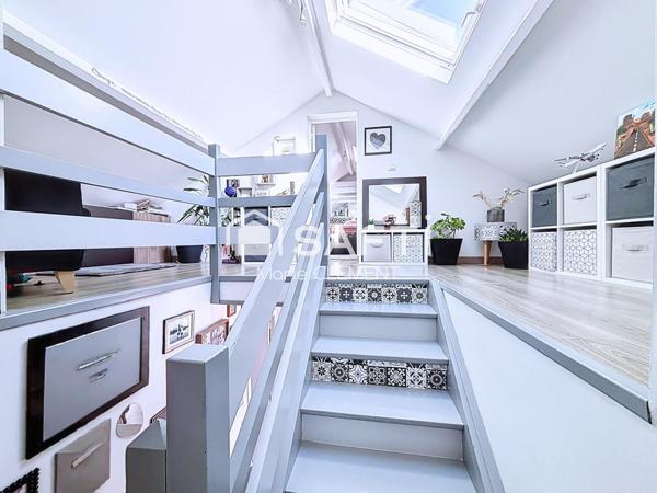 Maison de 90 m2 avec jardin 480 m2 dans le quartier du VILLAGE ANGLAIS