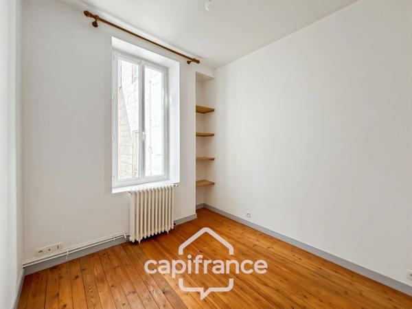 Appartement de 91 m² avec beaux volumes – La Rochelle