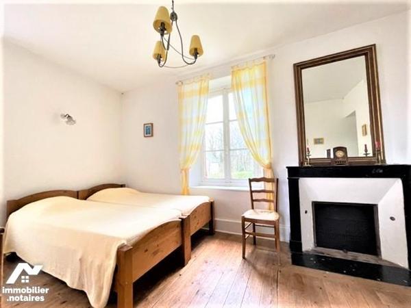 Ensemble immobilier comprenant maison de maître et maison de gardien à AUTRY-LE-CHATEL