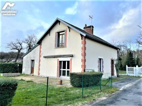 Ensemble immobilier comprenant maison de maître et maison de gardien à AUTRY-LE-CHATEL