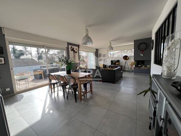 Maison d'exception à vendre à Mérignac - Bourran, 8 pièces, piscine et grand terrain