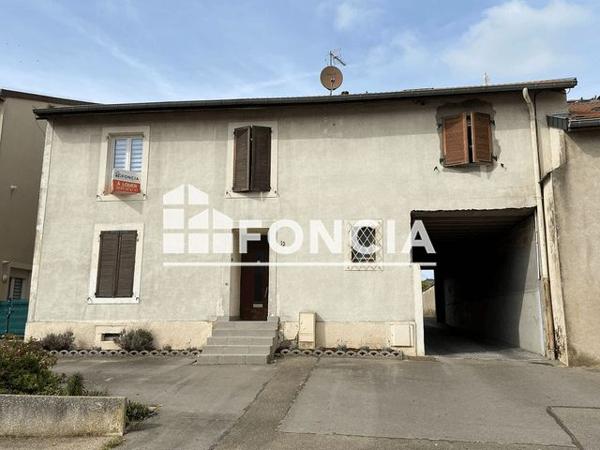 Location Appartement 2 pièces 40 m² - 12 RUE JACQUES ROHR Courcelles Sur Nied 57530