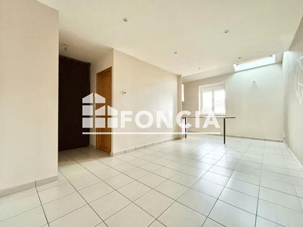 Location Appartement 2 pièces 40 m² - 12 RUE JACQUES ROHR Courcelles Sur Nied 57530