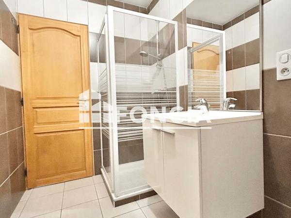 Location Appartement 2 pièces 40 m² - 12 RUE JACQUES ROHR Courcelles Sur Nied 57530