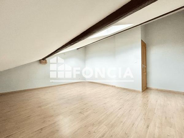 Location Appartement 2 pièces 40 m² - 12 RUE JACQUES ROHR Courcelles Sur Nied 57530