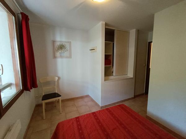 Appartement à vendre    3 pièces • 45 m2 Barjac