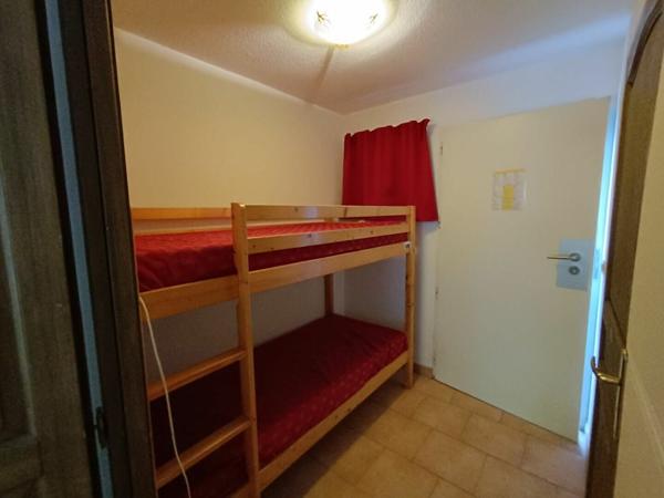 Appartement à vendre    3 pièces • 45 m2 Barjac