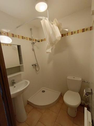 Appartement à vendre    3 pièces • 45 m2 Barjac