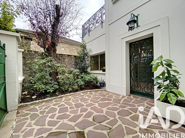 Maison à vendre 9 pièces 287 m² Le Perray-en-Yvelines