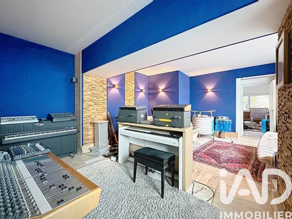 Maison à vendre 9 pièces 287 m² Le Perray-en-Yvelines