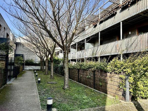 Montreuil- Bel Air-Grands pêchers-Studio 26m2+Jardin 16m2- Box