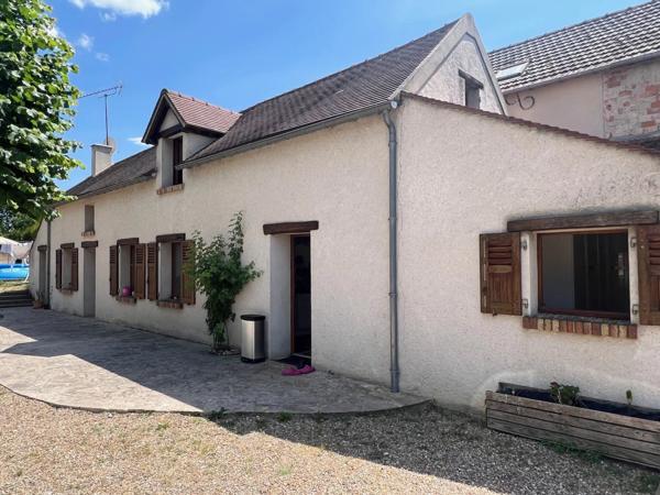 Vente                                                      Maison
                        
                     3 pièces                      80 m2                     à Houdan