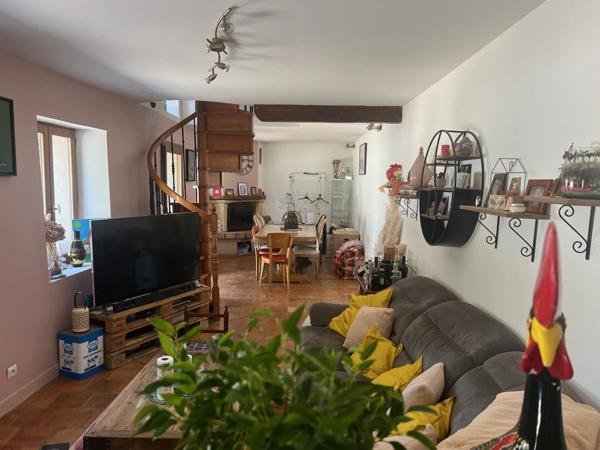Vente                                                      Maison
                        
                     3 pièces                      80 m2                     à Houdan