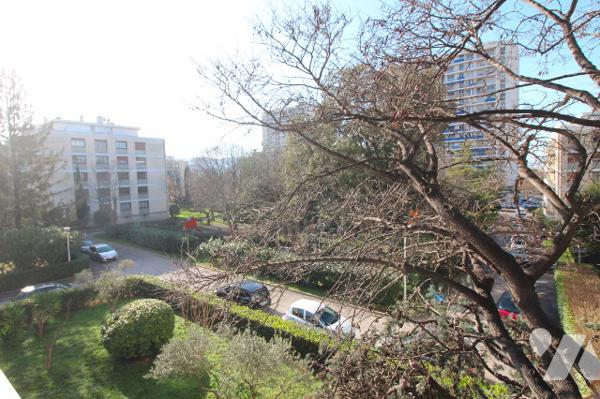 Appartement très agréable T3/4 de 81m2 (Carrez), Quartier du Cabot (9e, Résidence Allée des Pins)