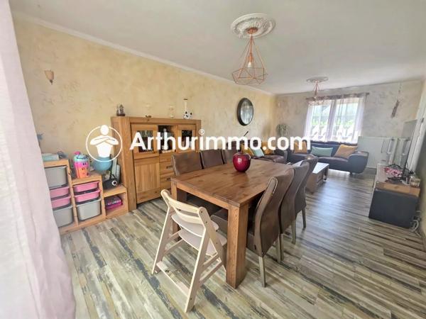 Vente                                                      Maison
                        
                     6 pièces                      130 m2                     à Savigny-le-Temple