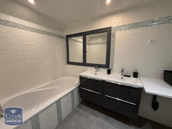 Appartement à louer 2 pièces 45.61m²