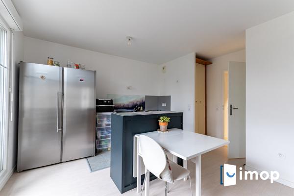 Grand 3 pièces avec extérieur et parking