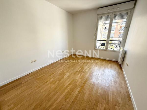 Maison familiale récente de 138 m2 avec garage, quartier Alfort
