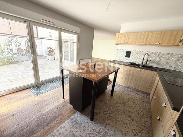 Maison familiale récente de 138 m2 avec garage, quartier Alfort